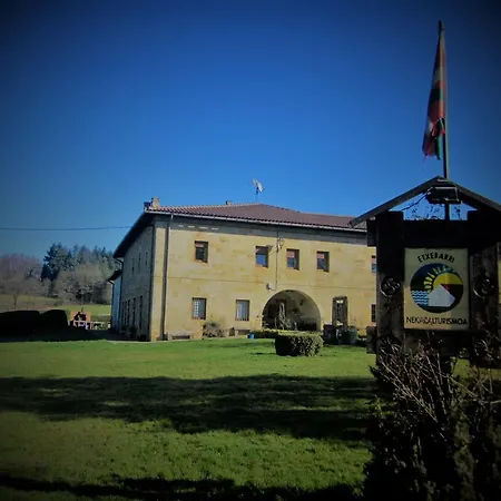 Etxebarri Landetxea Country house *
